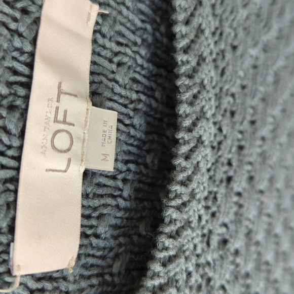 Ann Taylor sweater medium - Picture 3 of 9